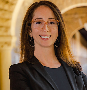 Jennifer  Almquist